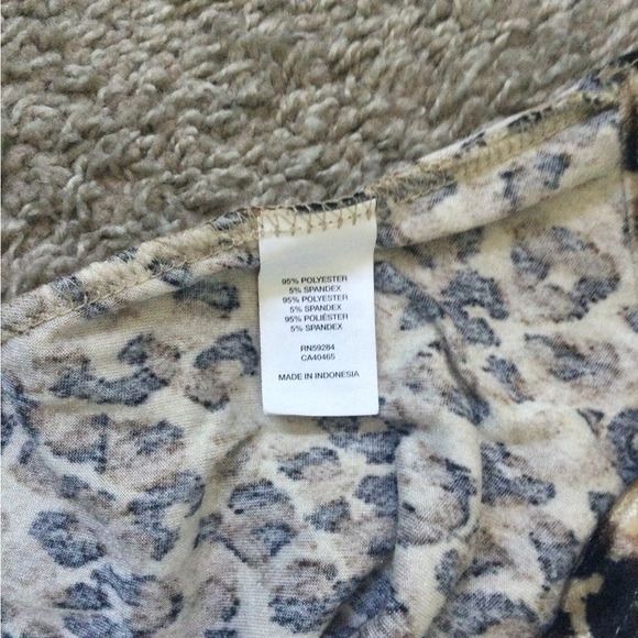 Junior Leopard Dress - Picture 11 of 12